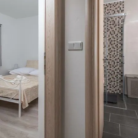 Matea شقة تروغير