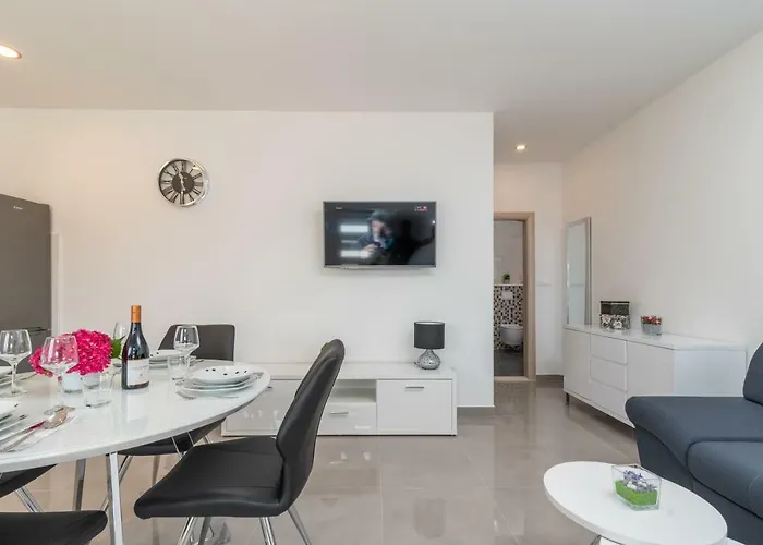 Matea トロギール